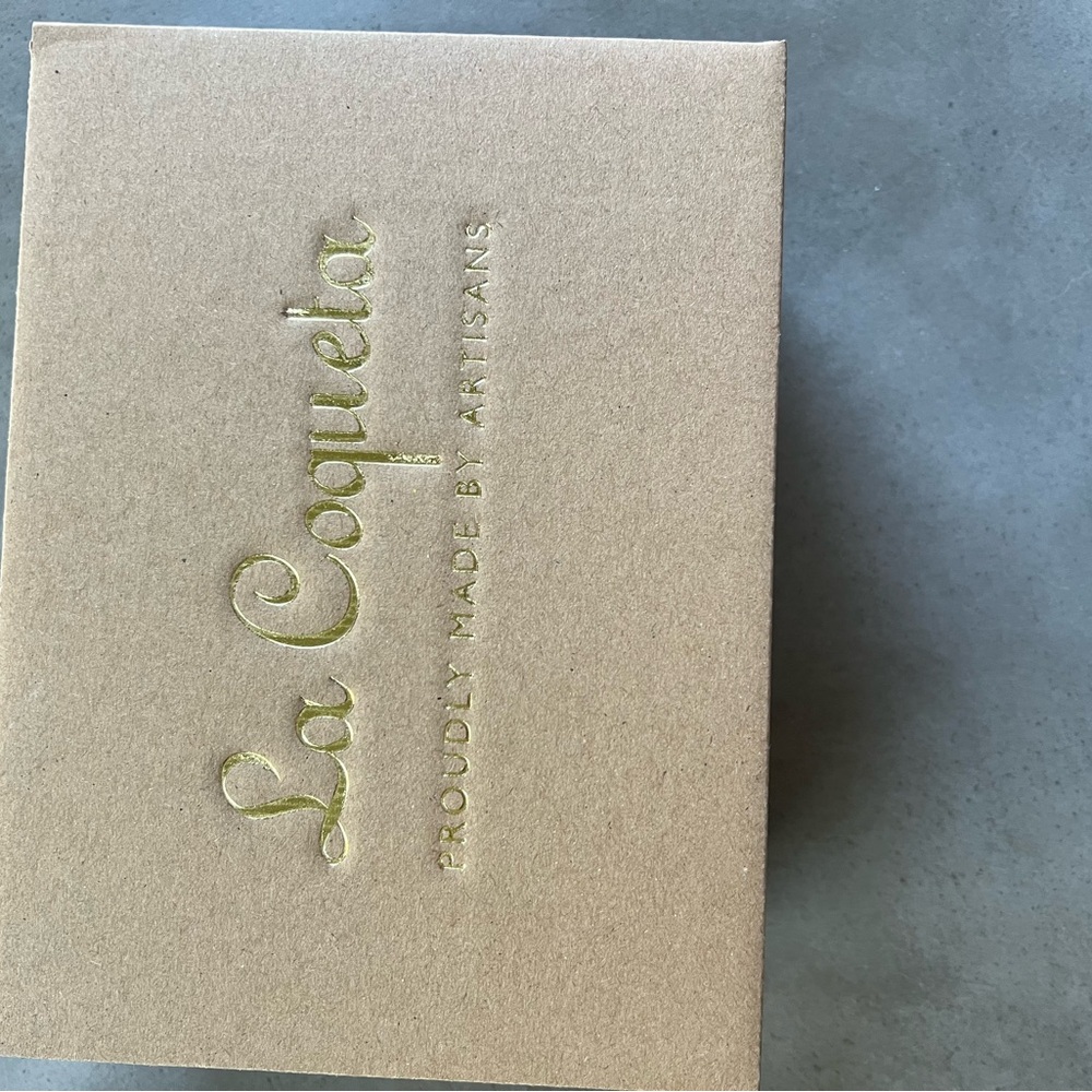 La Coqueta's Burgundy Velvet Girl Mary Jane Shoes - Picture 3 of 5